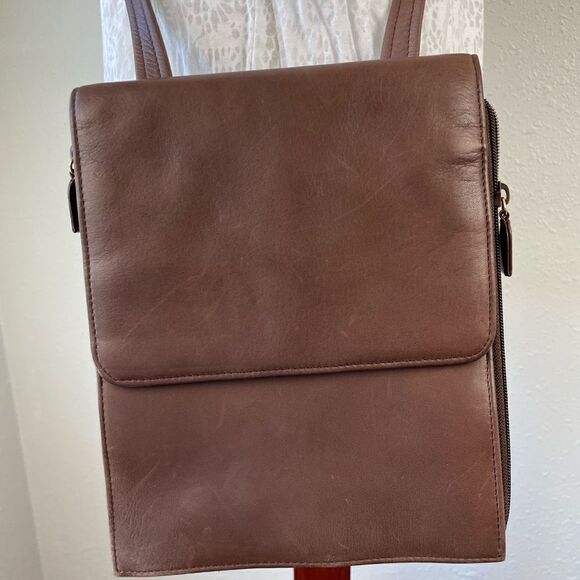 Leather Shoulder Purse EUC - Picture 2 of 11